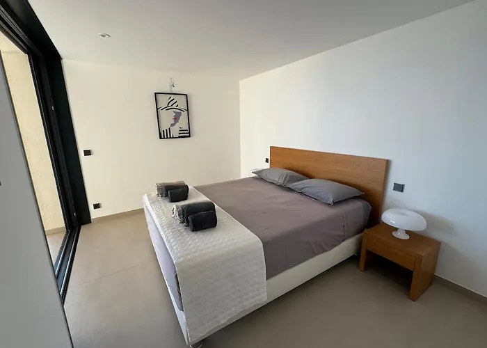 Roma Di Pinarellu サント・リュシー・ド・ポルト・ヴェッキオ